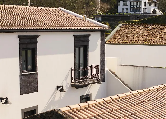 ホテル Azores Homes &