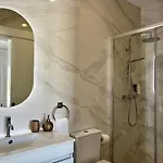 Azores Homes & Hotell