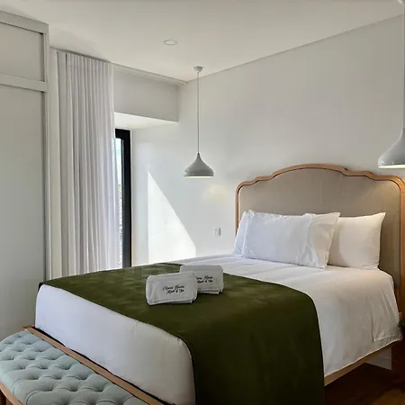 Azores Homes & 4*
