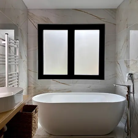 Hotel Azores Homes & 4*