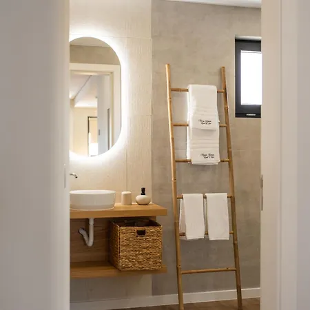 Azores Homes & Hotel