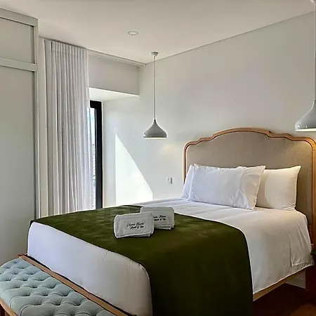 Azores Homes & 4*