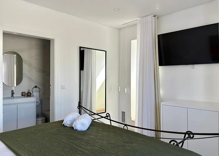 Azores Homes & Hotel