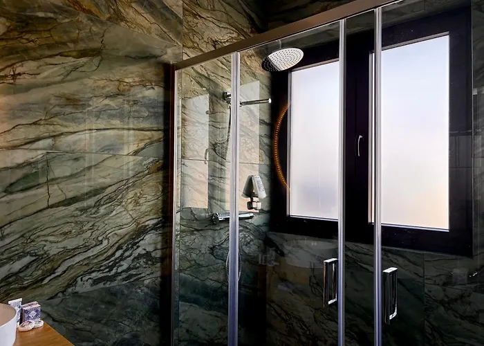 Azores Homes & 4* Ponta Delgada