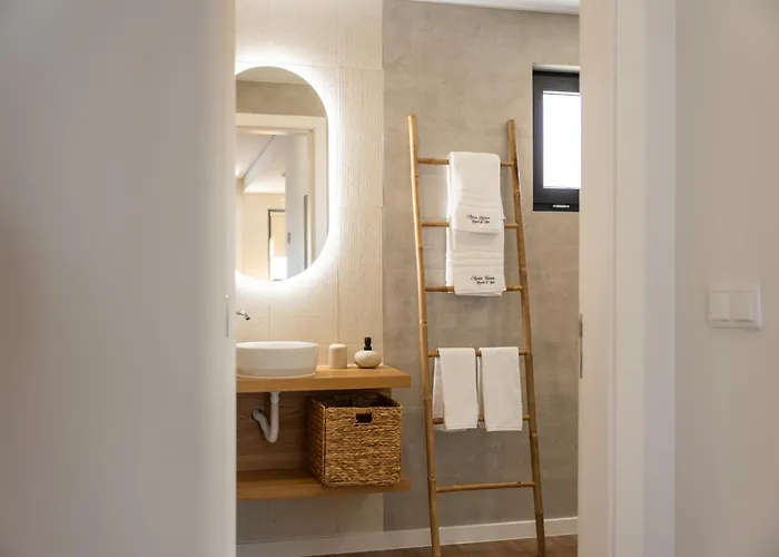 Azores Homes & Hotel